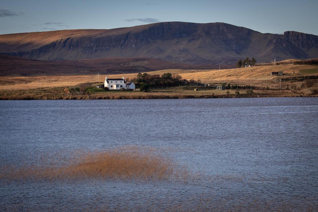 Lochside Villa Staffin Kültér fotó
